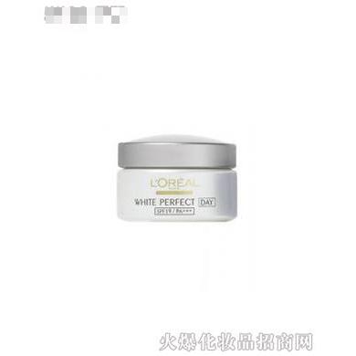 巴黎欧莱雅雪颜深入美白润肤霜SPF15